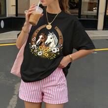 Camiseta negra con estampado de caballos y flores en herradura para mujer estilo casual - Negro - Ver 3