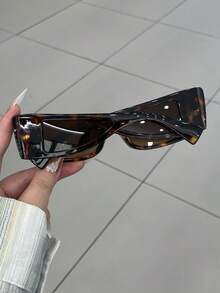 1 Cặp kính mắt mèo in họa tiết da báo, gọng nhỏ, kiểu retro cá tính, ống kính rộng, phong cách đường phố. - Nhiều màu - Xem 5