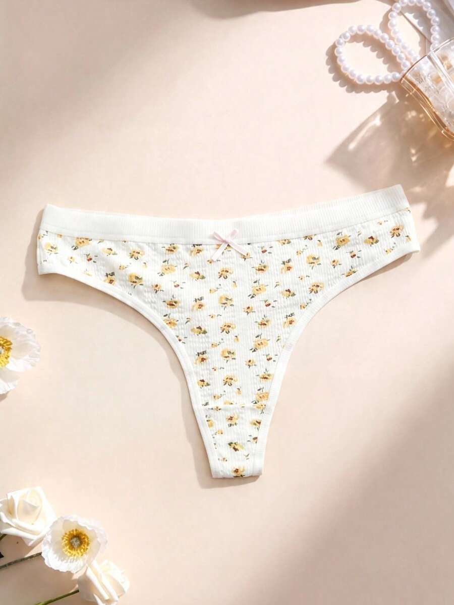 Quần lót dây cotton in họa tiết dành cho nữ, mềm mại và thoáng khí với thiết kế cạp chun co giãn, thoải mái và ôm sát. Họa tiết hoa thời trang, phù hợp cho mặc hàng ngày, tối giản và tiện dụng, một món đồ không thể thiếu trong tủ quần áo của bạn. - Nhiều màu - Xem 1