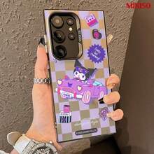 Funda de teléfono con decoración de tablero de ajedrez Kuromi de MINISO para Samsung S26 Ultra/S26 Edge/S26 Plus/S26/S25 Ultra/S25 Plus/S25/S25FE/S25Edge/S24Ultra/S24Plus/S24/S24FE/S23FE/S23Ultra/S23Plus/S23/S22Ultra/S22Plus/S22/A15/A16/A17/A35/A36//A54/A55/A56/ La novia, regalo ideal para fans del anime - Blanco - Ver 2