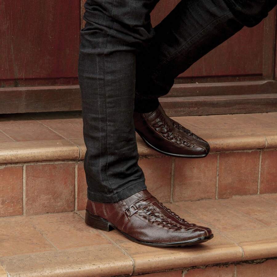 Sapatos Social Masculino Artesanal Com Sola Costurada Antiderrapante