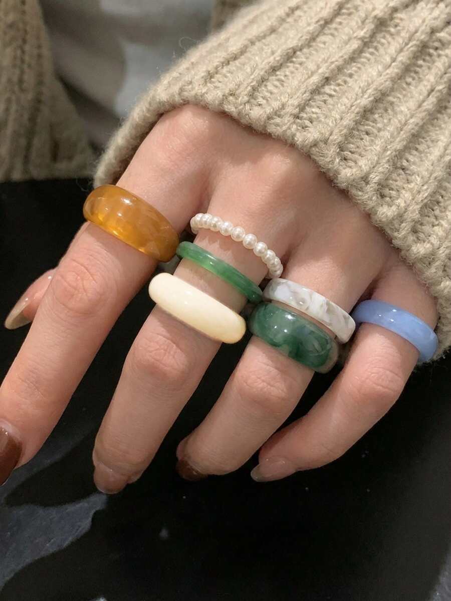 CHOSHILAR 7pcs Resin Stacking Ring Set, Bohemian Vintage Plain Band Rings, Suitable For Daily Wear And Parties, Great Gift For Mother's Day, Thanksgiving, For Mom And Daughter