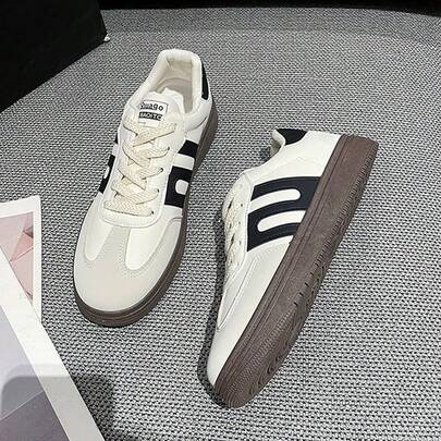 Tenis casuales retro para mujer, estilo alemán, combinación negro-blanco y blanco-negro, suela de goma color café, para uso diario y salidas juveniles
