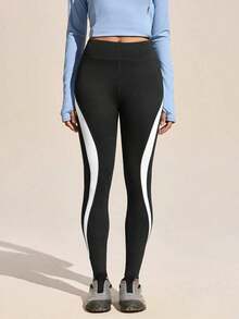 Exploreva Women's Seamless Leggings With Color Block Design - Apricot - View 6