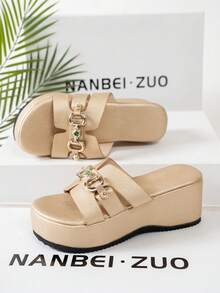NANBEI ZUO 女士厚底拖鞋，夏季新品，心形马蹄形搭扣装饰，厚底坡跟，H型绑带，海滩度假风，简约百搭，防水厚底设计，休闲拖鞋 - 金色 - 查看 4