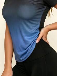 Áo thun nữ AHTELB mùa hè nhanh khô, cổ tròn, phối màu gradient, chất liệu thoáng khí, co giãn, thích hợp cho tập luyện trong nhà, chạy bộ ngoài trời, tập luyện thể thao nhẹ và thoáng khí. - Màu xanh lam - Xem 4