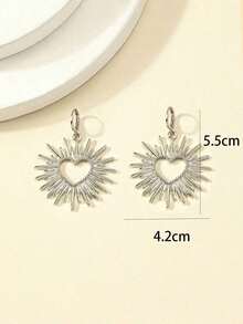 1 Pair Of Divergent Heart-Shaped Metal Personalized Earrings, Elegant And Fashionable, Both Elegant And Practical, Can Perfectly Match Any Outfit, Becoming An Ideal Accessory To Enhance The Overall Look - 黃金 - 查看 7