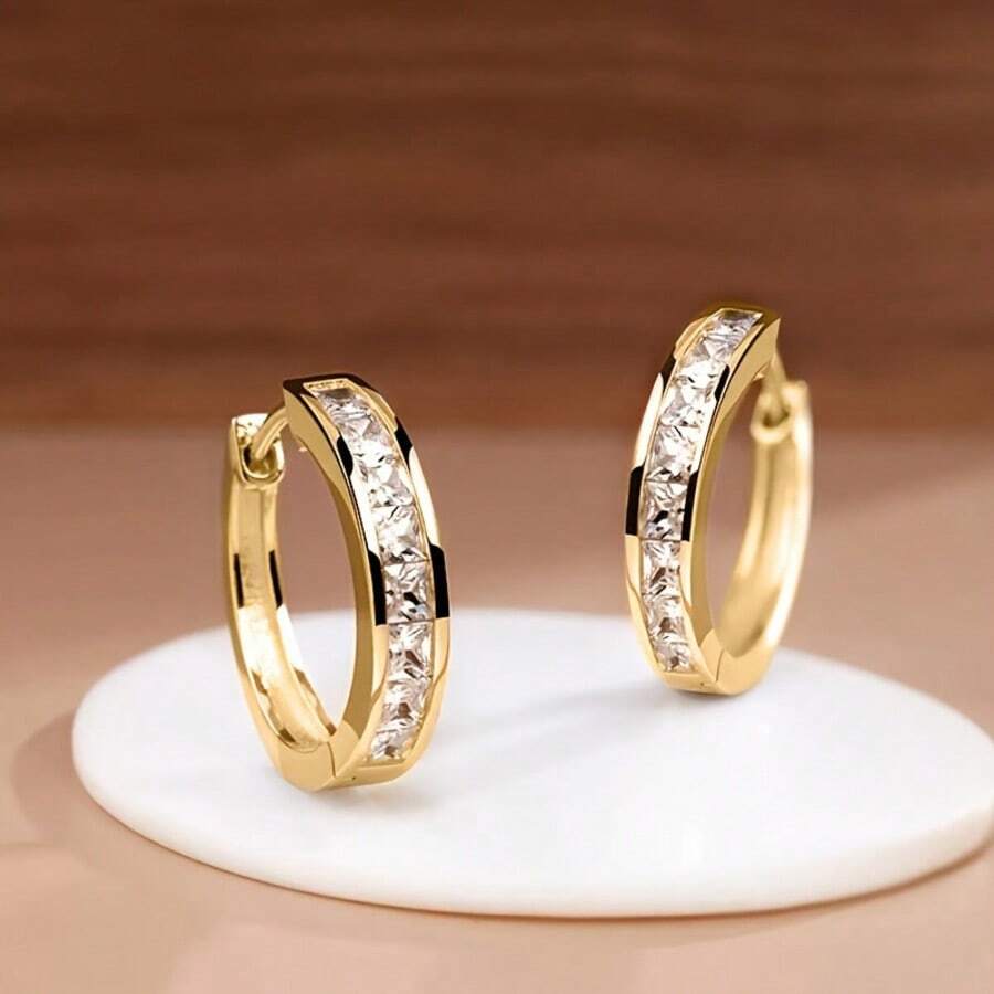 Một đôi bông tai vòng đính đá Zirconia thời trang, bông tai tròn khắc tên theo yêu cầu. - Vàng - Xem 1
