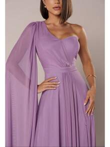 Vestido Longo para Madrinha de Casamento - Modelo Fluido com Capa e Fenda - Lavanda - Visão 4