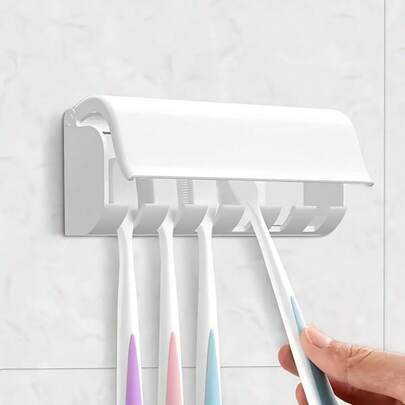 Đây là giá đựng bàn chải đánh răng đơn, có thể chứa 6 bàn chải, kèm nắp đậy và mặt sau tự dính giúp dễ dàng gắn lên tường. Sản phẩm này rất thích hợp để sắp xếp bàn chải đánh răng trong phòng tắm và vòi sen.
