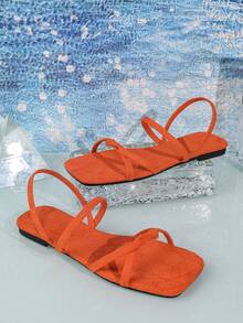 Sandalias planas con tiras cruzadas y punta cuadrada para mujer, ideales para vacaciones en la playa, con correa de tobillo elástica y calzado casual de verano para escapadas tropicales y atuendos de resort - Naranja - Ver 8