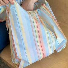 Tas Belanja Reusable dengan Garis Vertikal, Desain Lipat untuk Penyimpanan dan Portabilitas yang Mudah, Bahan Tahan Air dan Tahan Lama untuk Belanjaan Sehari-hari, Berbelanja di Supermarket, dan Perjalanan ke Pasar Akhir Pekan, Ringan namun Kokoh, Kapasitas untuk Membawa Barang Berat, Hemat Ruang Saat Tidak Digunakan, Hadiah Ideal untuk Ulang Tahun, Pesta Rumah Baru, Wisuda, dan Perayaan Hari Raya, Solusi Praktis untuk Kehidupan dan Belanja - A - View 3