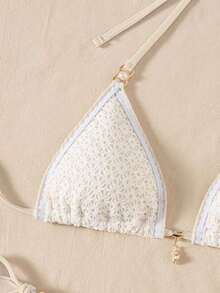 Traje de Verano para Mujer, Bikini Triangular con Tela Calada Decorado con Conchas Azules y Perlas - Beige - Ver 4