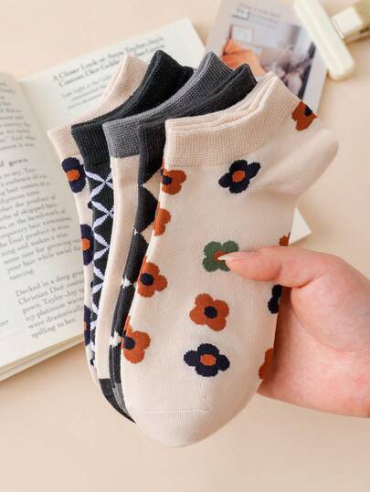 5 Pairs Women's Fashion Floral Pattern Socks, Comfortable & Versatile. Retro Palace Style Socks, Suitable For Daily Wear In Summer