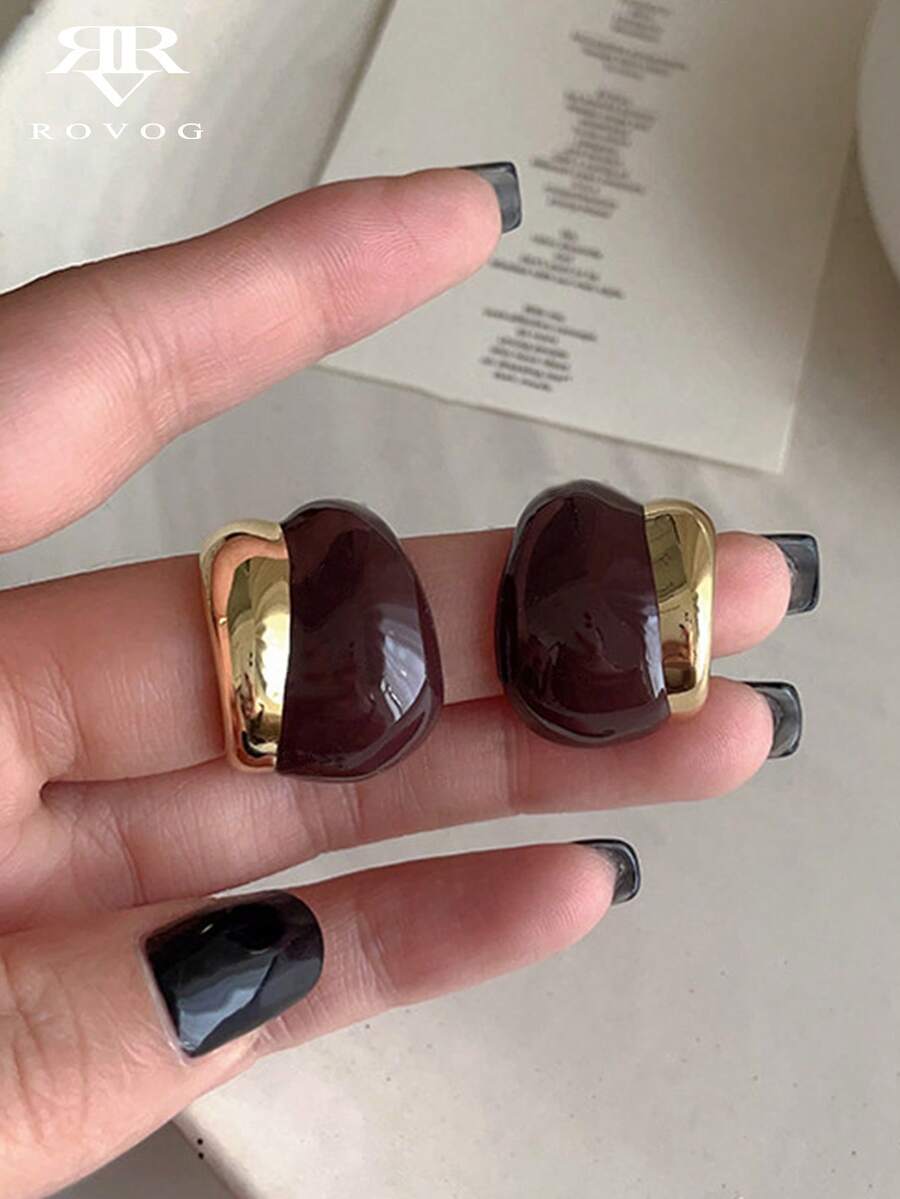 一对优雅不对称渐变金属耳环，适合女性日常、休闲和派对佩戴。 - 棕色 - 查看 1