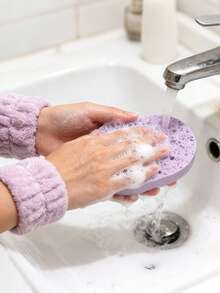 4 piezas Diadema morada + Muñequeras + Esponja de limpieza, Diadema de spa suave y esponjosa y muñequeras absorbentes de agua, Borla de limpieza facial reutilizable para el cuidado de la piel, maquillaje y ducha - Púrpura malva - Ver 7