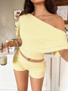 Set de 2 piezas con top de manga corta con hombro asimétrico y rayas, y shorts de talle bajo para mujer, para primavera/verano - Amarillo claro - Ver 6