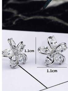 1pair Bridal Flower Petal Shaped Cubic Zirconia Stud Earrings For Women's Daily Wear Elegant. Valentine's Day Accessories,Classy,Festival - Silver - View 7