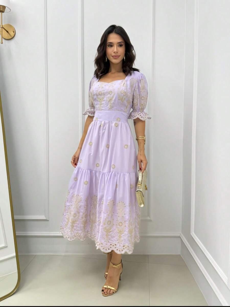 Elegant Midi Dress In Embroidered Cotton Lace With Short Sleeves. - Lila Púrpura - Ver 1