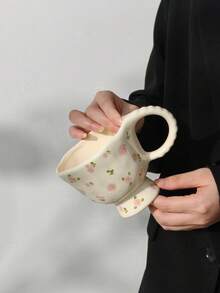 1个手工花卉陶瓷咖啡杯，300毫升容量，可爱花卉印花，带底座；不对称复古风格奶茶杯，珍珠手柄；家用及办公饮品杯；微波炉及洗碗机适用；送给女孩的理想礼物 - 彩色 - 查看 11