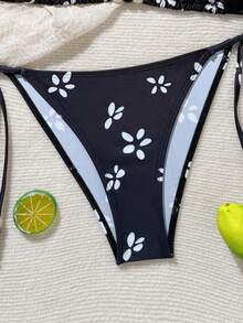 Bộ bikini tam giác buộc dây bên hông, họa tiết hoa nhí đen, đính hạt cườm, thích hợp cho kỳ nghỉ. - Nhiều màu - Xem 4