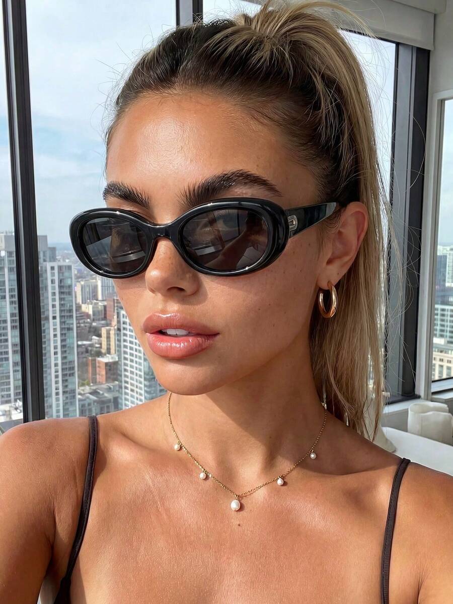 Bestselling Oval Small Frame Minimalist Casual Personalized Street Style Fashion Glasses, Elegant European And American Luxury Fashion - Black - View 1