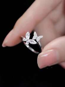 BALMORA 1枚925纯银优雅可爱闪亮锆石双蝴蝶可调节开口戒指，适合女性日常佩戴、友情生日派对礼物 - 銀色 - 查看 4