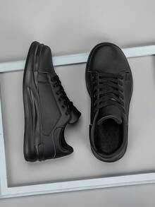 Men's Casual Comfortable Lace-Up Round Toe Outdoor Sports Sneakers, Fashionable Black Shoes - Black - View 5