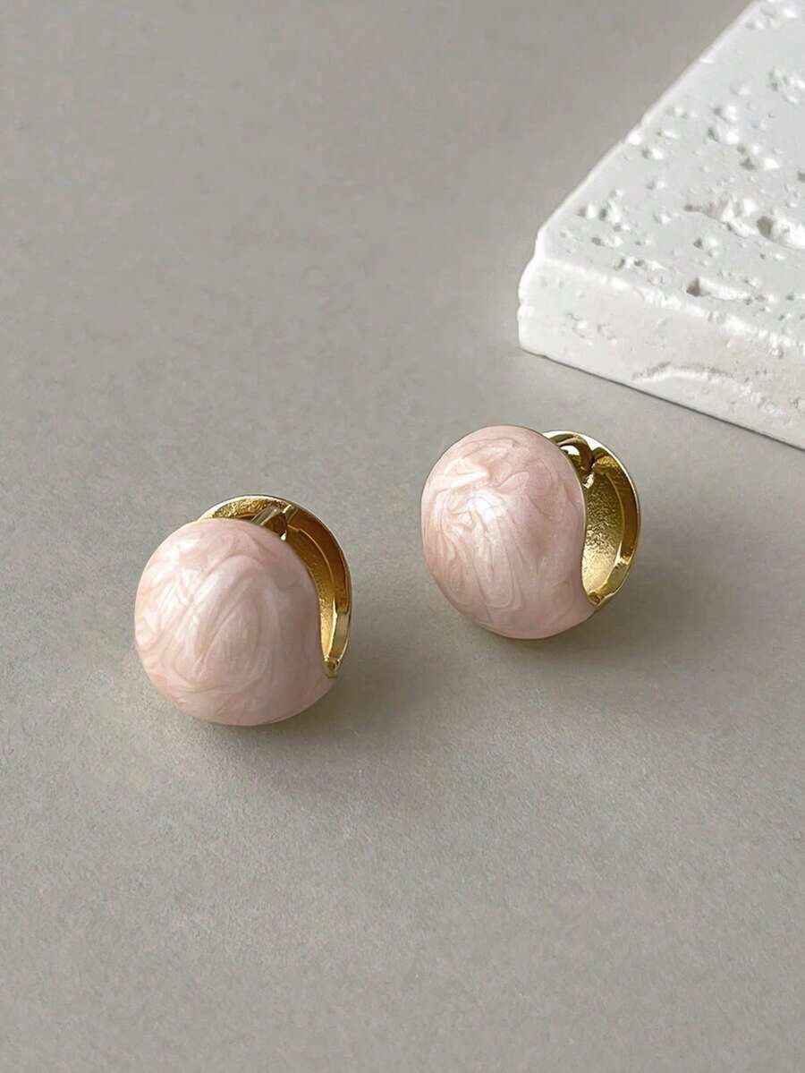 一对优雅的法式复古高端简约珐琅珠饰耳环，适合日常、约会和时尚场合佩戴。 - 粉色 - 查看 1