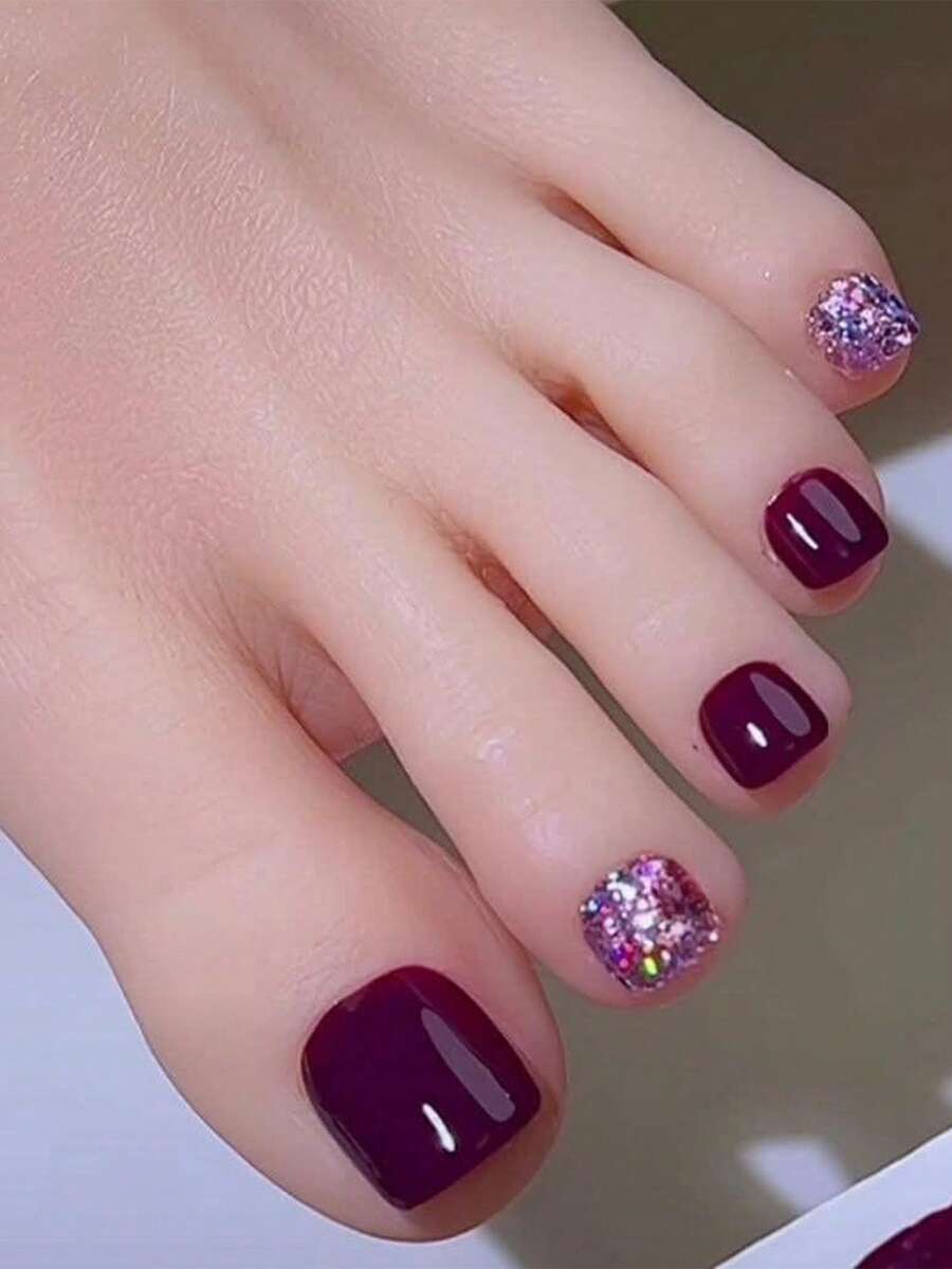 24 pièces Faux ongles carrés à presser, ongles d'orteils rouges, parfaitement adaptés aux ongles courts, faciles à porter, convenant aux ongles d'été et aux ongles French Tip, convenant aux femmes et aux filles pour un port quotidien et les fêtes. - Rouge foncé - Voir 1