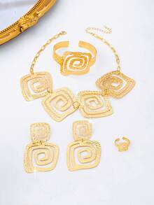 5pcs/Set Exaggerated Vintage Elegant Hammered Hollow Geometric Swirl Design Necklace, Earrings, Ring, Bracelet Jewelry Set, Suitable For Party, Banquet And Daily Wear - Yellow Gold - View 4