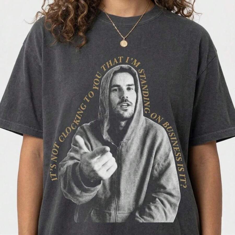 It's Not Clocking To You That I'm Standing On Business Shirt,  Viral Meme Shirt, Funny Gen Z Gift, Biiebs Themed Gift  Bieber 90s Vintage Retro Band Tee Graphic Tee Pop Star Music Print, Y2K Bieber Tee, Unisex. - màu đen - Xem 1
