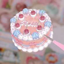 Tập sticker này gồm 30 tờ sticker làm từ giấy tráng phủ, với các thiết kế theo chủ đề truyện tranh Manga Nhật Bản, thể hiện hình ảnh bóng đổ ở góc phố. Những sticker trang trí này thích hợp để dán lên sổ tay, văn phòng phẩm và bình nước. (Dùng làm scrapbook) - Nhiều màu 1 - Xem 9