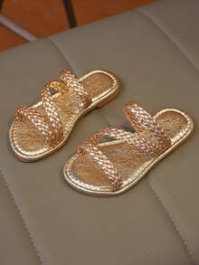1 Pair Girls' Metallic Woven Flat Open-Toe Sandals, Comfortable & Minimalist, Unique For Beach. Essential For Kids' Summer Outings And Beach Vacations. - Rose Gold - View 2