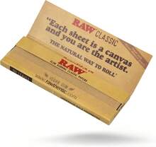 RAW Classic 1 1-4 Rolling Papers - 7 Pack - 50 Leaves Per Pack - Includes Collectible Matte Black 'D Mini Tray Keychain - MàuC - Xem 3