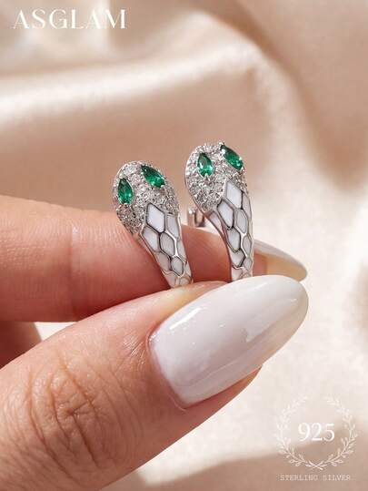 1对时尚蛇形耳环，925纯银饰品，精致创意动物耳环，精美饰品礼品，适合女孩日常佩戴，约会，派对等各种场合。