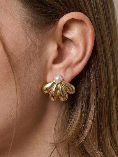 复古几何不对称花朵耳钉，精致不对称羽毛珍珠耳环，女士仿珍珠耳环，大号金色夸张大白珍珠耳钉，波西米亚风沙滩耳饰，金色星星仿珍珠几何花朵耳环套装，夏季沙滩饰品，精美不锈钢首饰套装，适合各种场合，如节日、婚礼、日常、音乐节、海滩度假。也是情人节、生日、母亲节的完美之选。