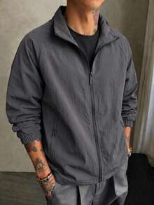 男士夹克，深灰色立领拉链休闲夹克，梭织面料，抗起球，亲肤宽松版型，修身舒适，简约休闲商务通勤，日常户外通勤皆宜。 - 深灰色 - 查看 2