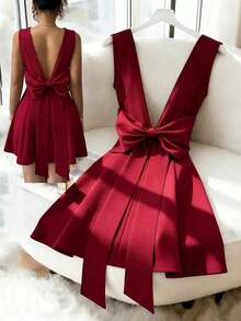 Nuevo vestido elegante y sexy con escote en V, espalda descubierta y ajustado con lazo en la cintura, color burdeos, estilo europeo de lujo, adecuado para el Día de la Independencia y vacaciones - Burdeos - Ver 3
