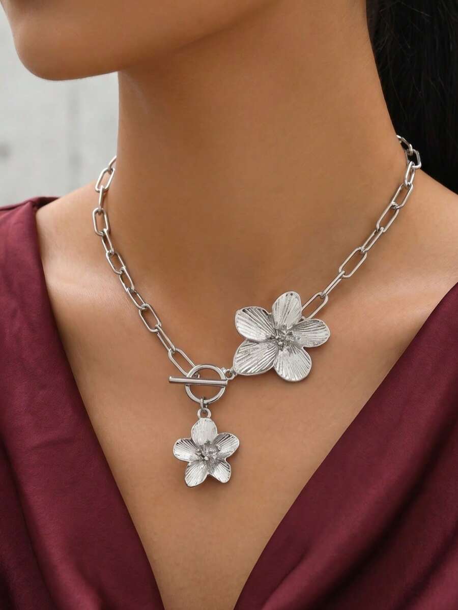 1件夏季花卉项链，经典OT扣设计，甜美奢华，百搭花卉饰品项链，适合女性日常佩戴、海滩度假和派对场合。 - 銀色 - 查看 1