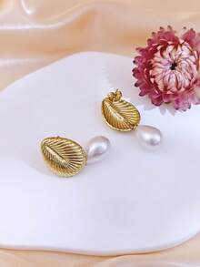 1 Pair Shell Shaped Pearl Drop Earrings, Large Gold Color Fashion Big White Pearl Earrings, Bohemian Style Beach Jewelry Accessories, Gold Star Faux Pearl Geometric Flower Earring Set, Suitable For Party, Holiday, Wedding, Daily, Music Festival, Beach Vacation. Ideal For Valentine's Day, Birthday, Mother's Day - Gold - View 5