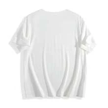 Dam-T-shirts i 100 % bomull, 20261 st., plus size-T-shirt i damstorlek, lös passform och nedsänkta axlar, 100 % bomull, tryckt med akvarellmönster med rosa liljor, perfekt för sommarstrand, tropiska semestrar och musikfestivalkläder, skapar en fräsch bohemisk stil. Möhippa. - Vitt - Visa 6
