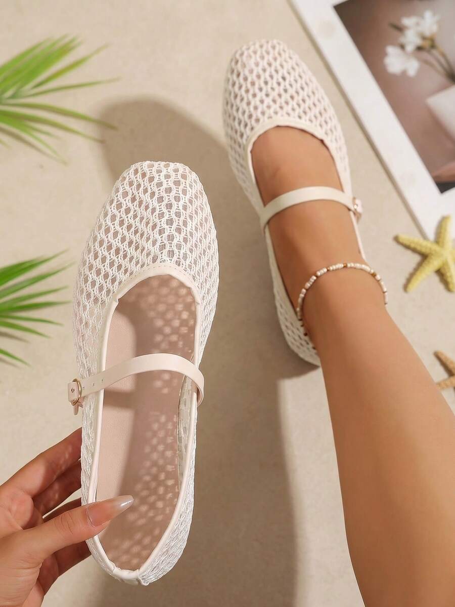 Giày búp bê Mary Jane nữ mùa hè mới, thoáng khí, khoét lỗ, quai đơn, khóa điều chỉnh, phù hợp cho đi làm hàng ngày, hẹn hò, du lịch và các dịp khác. - Màu be - Xem 1