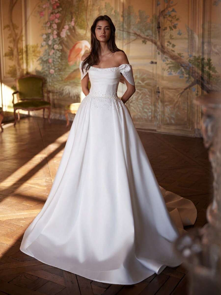 Elegant Off-The-Shoulder Ruched Satin A-Line Wedding Dress With Pearl Embellishments & Train, Wedding Dresses For Bride, Elegant And Comfortable, Includes Plus Sizes, Bridal Gown, Formal Dresses For Women, Suitable For Wedding, Party, After-Party Dress, Cocktail Party, Bride, Party Dress, Formal Occasions, Dinner Dress, Prom Dress, Birthday Party, Celebration, Gala, Festival, Ceremony, Graduation, Homecoming Dress, Vacation, White - trắng - Xem 1