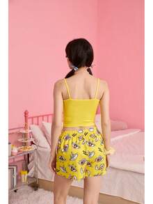 OBM Sleepwear X LOONEY TUNES Bộ đồ ngủ nữ mềm mại và thoáng khí với họa tiết gà con, vẹt mào và cử chỉ tay OK, bao gồm áo hai dây và quần short. - Màu vàng - Xem 8