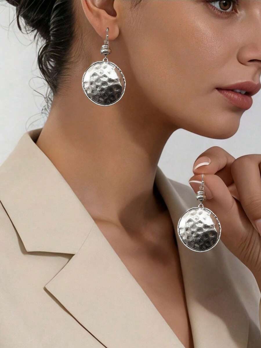 1 Pair New Vintage Minimalist Distressed Metal Round Disc Earrings, Versatile Daily Wear Earrings For Women - Antique Silver - View 1