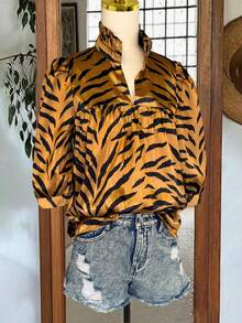 Áo sơ mi nữ dáng rộng thoải mái mùa xuân/hè với tay chuông và họa tiết da báo. - Màu vàng - Xem 3