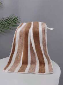 1pc Bath Towel (Available In Multiple Colors), Minimalist Striped Pattern, Made Of Polyester Fiber, Size 70*140cm Or 75*35cm, Also Available 1pc 30*30cm Hand Towel. Suitable For Men, Women, And All Ages, Ideal For Home Use, Highly Absorbent And Quick-Drying, Soft Texture. Suitable For All Seasons, Applicable To Bathroom, Hotel, Gym, Travel, Party, Outdoor Activities, Swimming Pool, Beach, Beauty Salon, Etc. - Multicolor - View 22