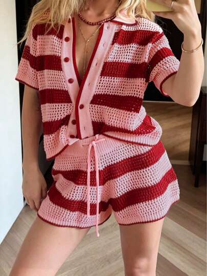 Conjunto de 2 piezas de mujer de verano con camisa polo de rayas casual de manga corta y cárdigan de punto calado y shorts