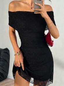 Vestido mini minimalista de hombros descubiertos para mujer, en color beige sólido.Diseño de plisados en la cintura y borde con diseño de capulina, favorecedor y elegante.Perfecto para looks casuales de diario y salidas informales. - Negro 2 - Ver 12